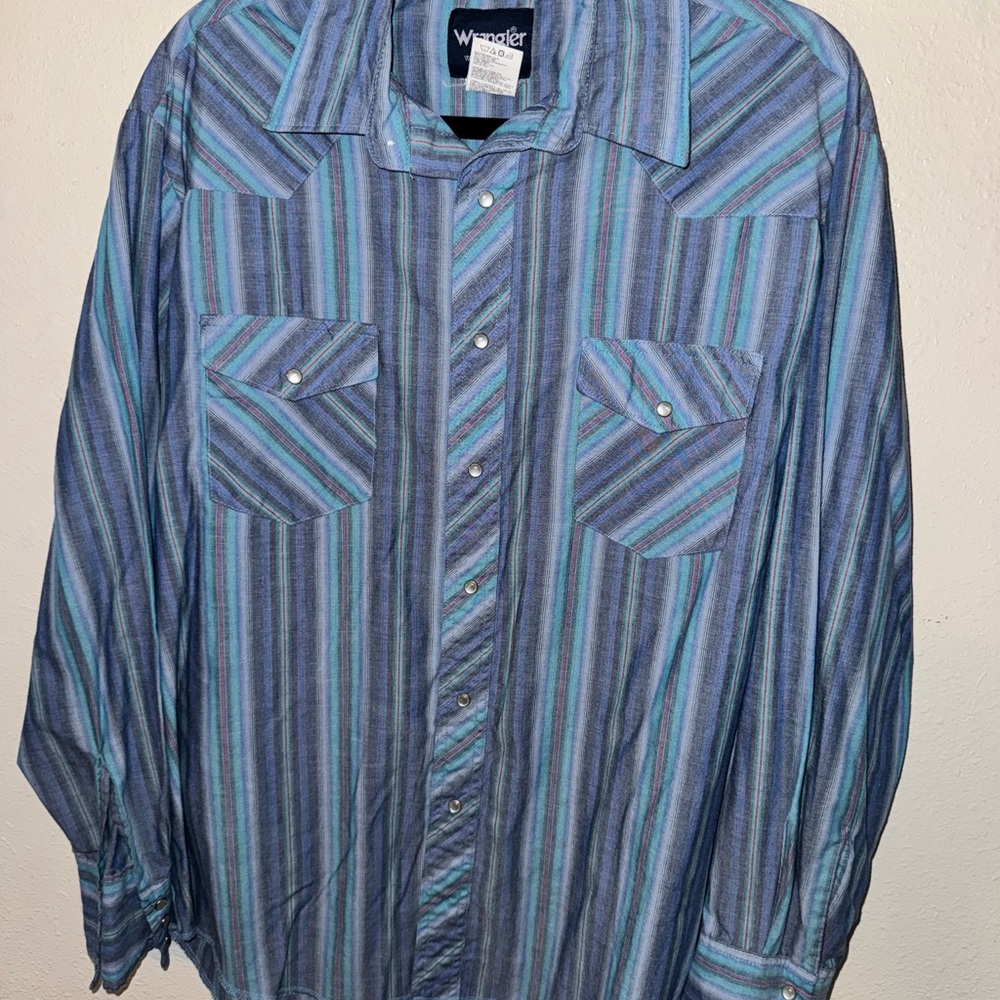 Wrangler Blue and Gray Striped Shirt